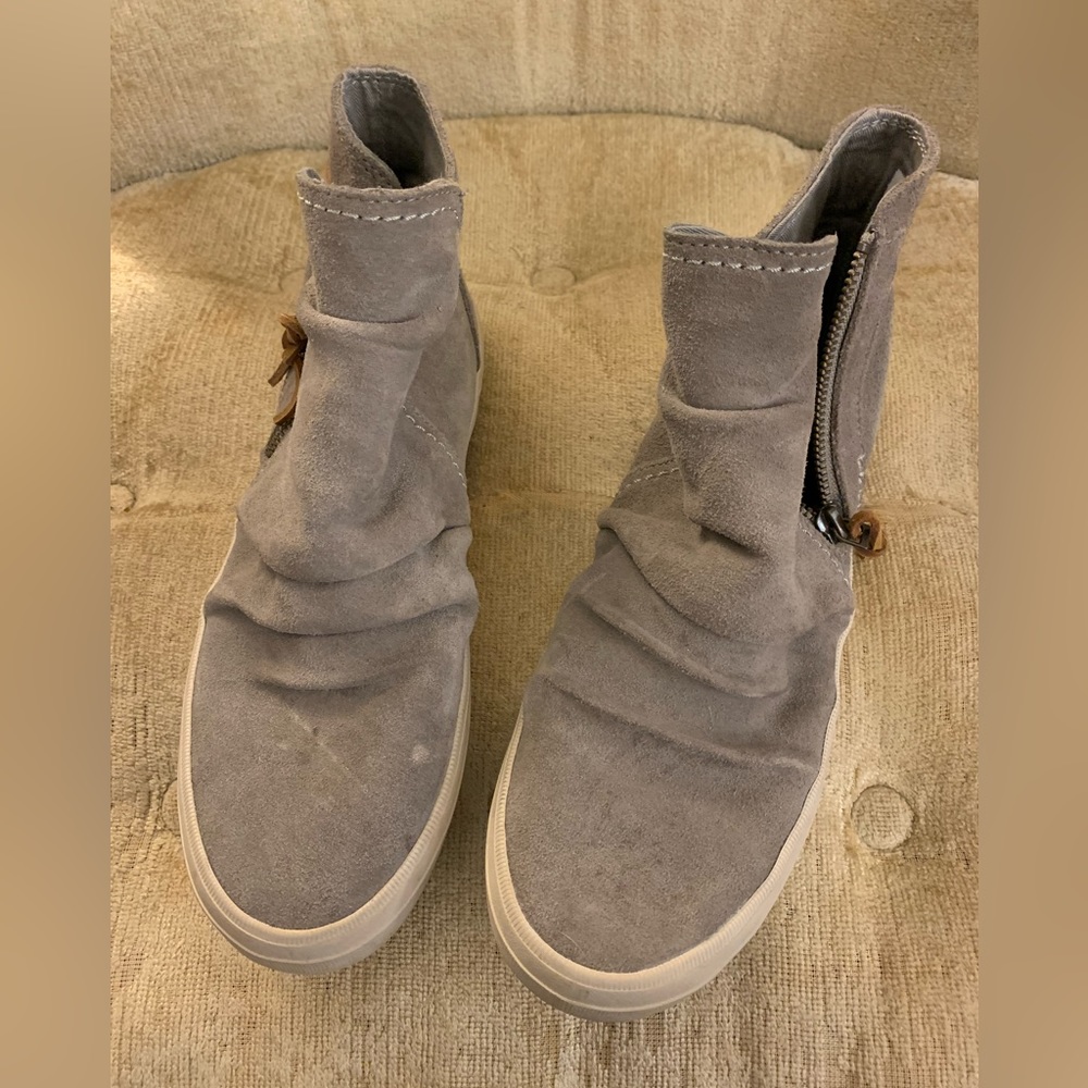 Sperry ankle boots